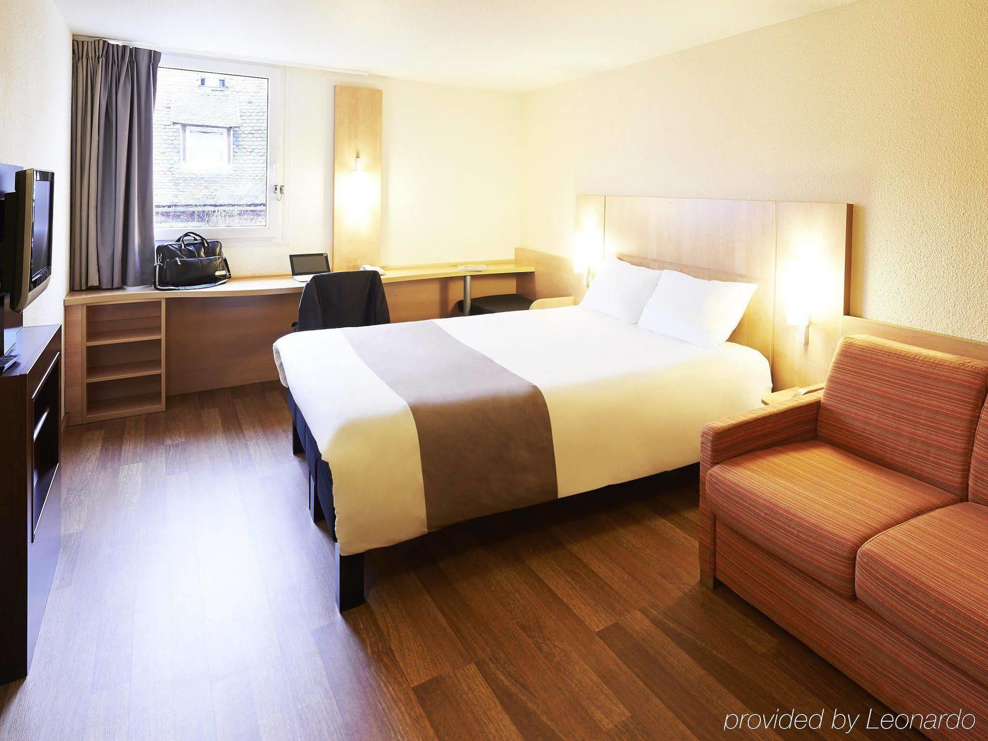 Ibis Strasbourg Centre Petite France Hotel Exterior foto